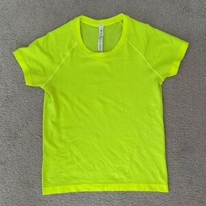 LULULEMON. Neon Yellow Swiftly Top. Size 6